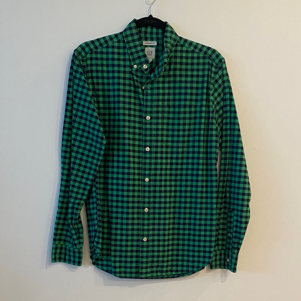 GAP Men's Green Plaid Button-Down Shirt